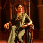 Vimala Raman Instagram - 💚 Elegance is timeless ✨ . . . #stylist @aayeshaa.mariam 😘❤️🫶🏽 #mua @narasimhamakeupartist #hairstylist @raghavacharyramoju . . . #rudrangi #movie #cinema #look #latest #regal #imperial #royal #royalty #grace #traditional #indian #telugu #tollywood #actorslife #actor #actress #vimalaraman #vr