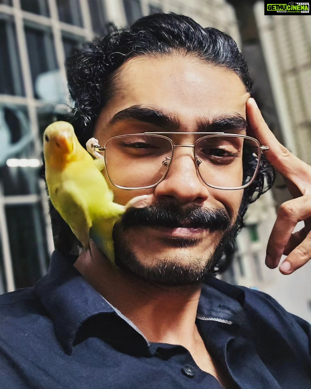Vishak Nair Instagram - Made a new friend today... Meet Muth 🐣