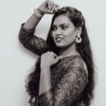 Vishnu Priya Instagram – ✨

@ivishnupriyagandhi 🦋
.

.
#silksmitha
#vishnupriyagandhi #ivishnupriyagandhi #clonetamizh #photography #vintagestyle #vintage #photographylovers #blackandwhite #loveblack #lovequotes #books #puthagakoodu #tamilcinema #silksmithafans #love #instagram