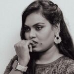 Vishnu Priya Instagram - ✨ @ivishnupriyagandhi 🦋 . . #silksmitha #vishnupriyagandhi #ivishnupriyagandhi #clonetamizh #photography #vintagestyle #vintage #photographylovers #blackandwhite #loveblack #lovequotes #books #puthagakoodu #tamilcinema #silksmithafans #love #instagram