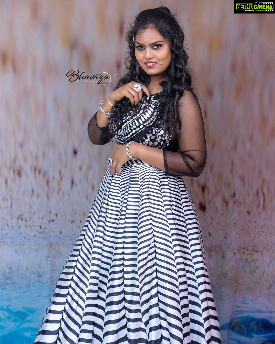 Vishnu Priya Instagram - Making best 👀 @ivishnupriyagandhi Chennai, India