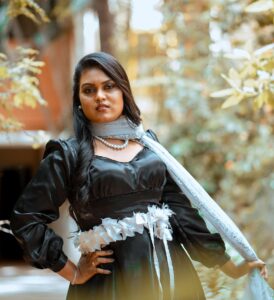 Vishnu Priya Instagram - Looks from @slashmakeupacademy MUA: @dina_chennaimakeupartist 
Hairstylist: @shalini_hairartist 
Photography: @eyemomentclickers