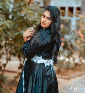 Vishnu Priya Instagram - Looks from @slashmakeupacademy MUA: @dina_chennaimakeupartist 
Hairstylist: @shalini_hairartist 
Photography: @eyemomentclickers