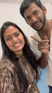 Vishnu Priya Instagram - 🥰made my day...MarkAntony movie success meet @chennai💥 Thank you so much @actorvishalofficial sir😍 and @sjsuryah sir Chennai, India