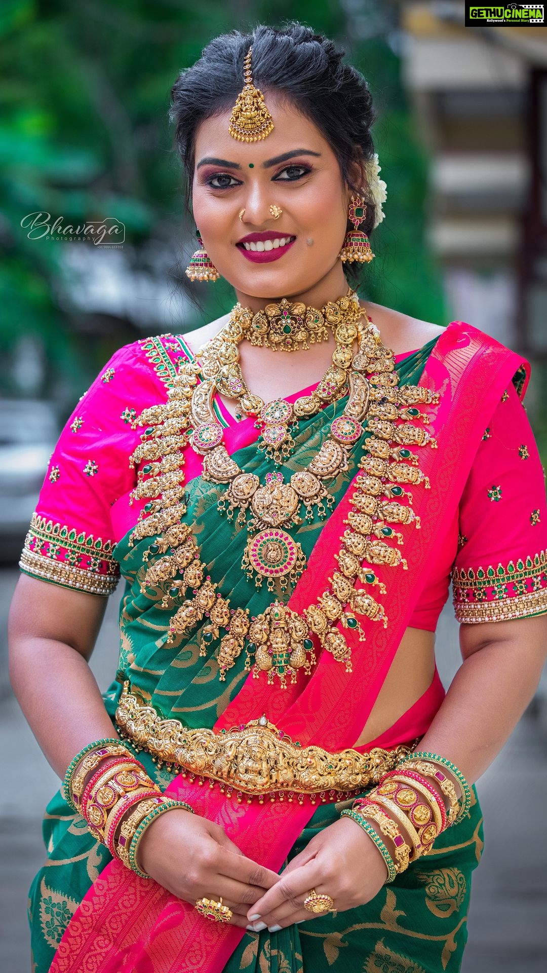 Vishnu Priya Instagram - Elegance combined with Beaty enhances courage 💃🏻🥰 Chennai, India