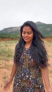 Vishnu Priya Instagram - A strong desire in love is cute and forever 🥰 #tamilmelody #love #silksmitha #tamil Tirupati - Smart City