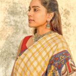 Vithika Sheru Instagram - Vinayaka Chavithi Subhakankshalu 🙏🏽 Saree - @aanya_creations9 Jewellery - @alluringaccessories.a2