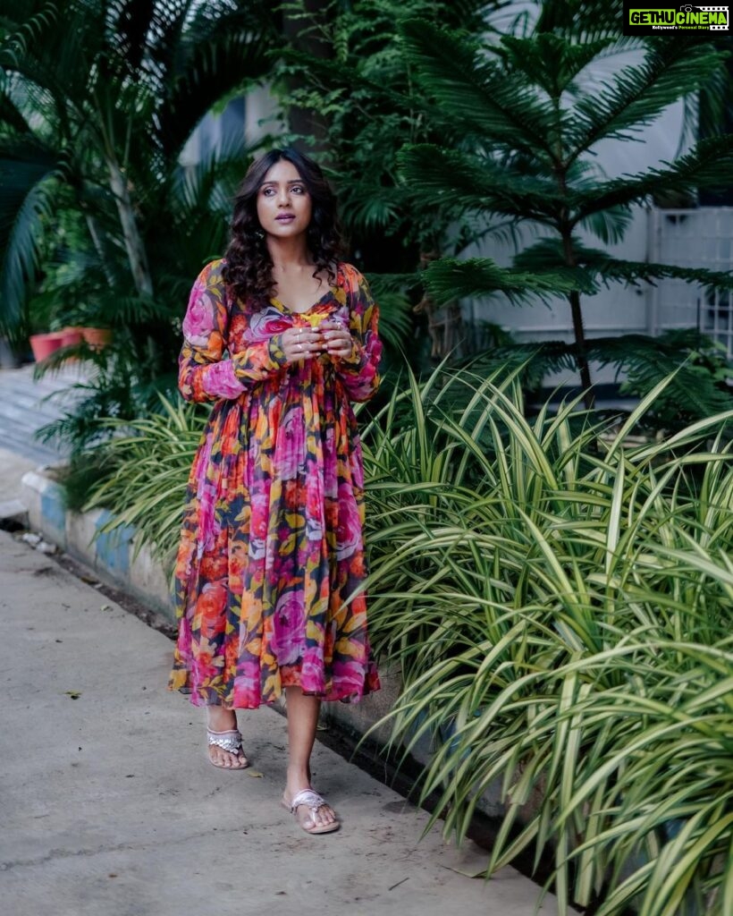 Vithika Sheru Instagram - I Appreciate Myself, That Is How I Heal 💕 Outfit - @madhoosclassic8 Pc - @pixelaffinityphotography
