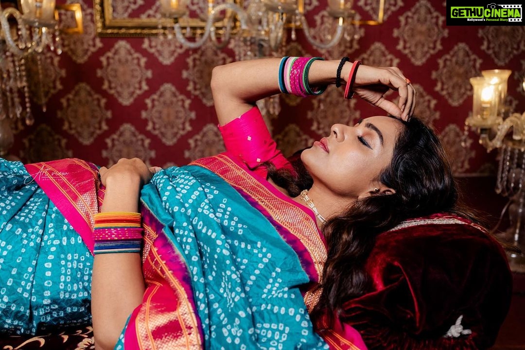 Vithika Sheru Instagram - Feeling Grand In Bandini 💓 Saree - @house_of_aakriti Pc - @teamartviewworks Location - @passionate_studios