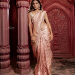 Vithika Sheru Instagram – I Carry My Grace Just Like This Saree ❤️ 

@house_of_aakriti  has an amazing collection. Do check out their page for more beautiful sarees. 

PC – @teamartviewworks 
Location – @passionate_studios