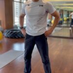 Vivek Dahiya Instagram - Ek sau solaa ka dola 💪🏼