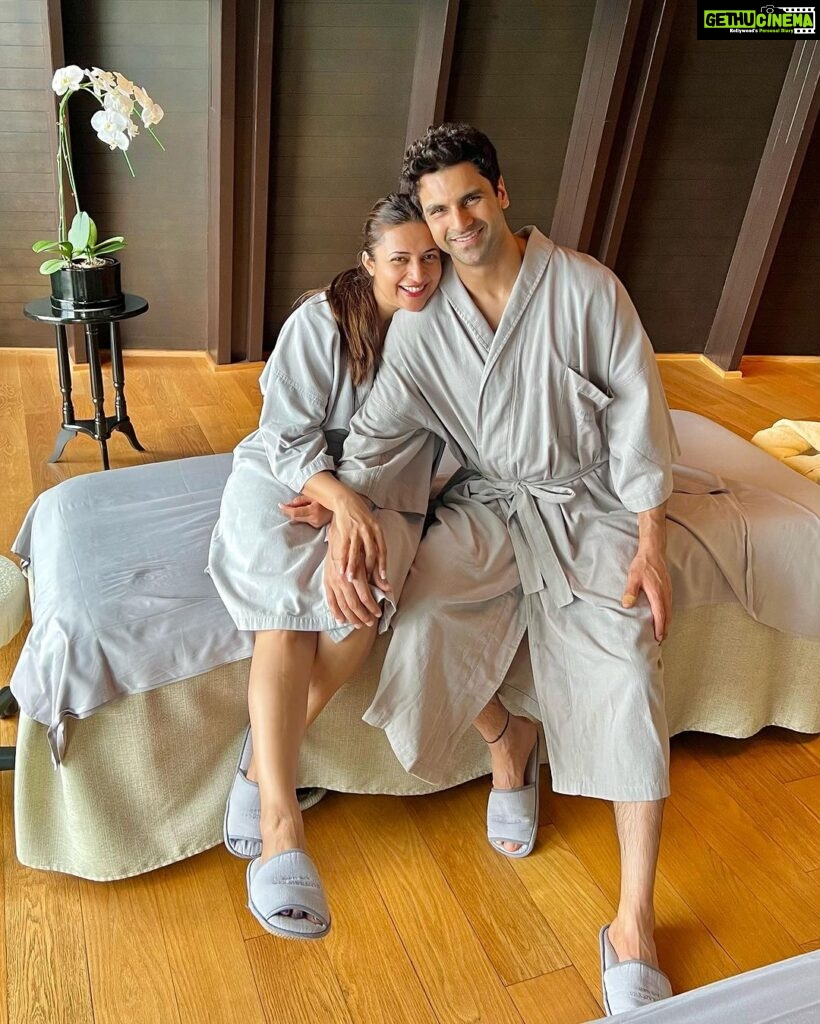 Vivek Dahiya Instagram - To my companion in travel & adventure - world is brighter with you. Here’s to completing 7 years that went by in a jiffy. @conradkohsamui Conrad Koh Samui