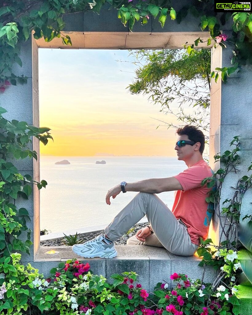 Vivek Dahiya Instagram - In a picture perfect paradise with my one and only. @conradkohsamui #Resort #Travelogue Conrad Koh Samui