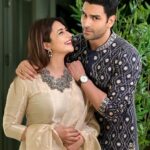Vivek Dahiya Instagram - Mr. and Mrs. set for darshan. Ganpati Bappa Morya!! . . . Vivek’s outfit @tasvafashion @stylebysugandhasood