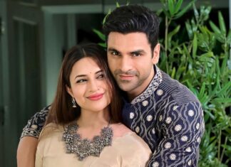 Vivek Dahiya Instagram - Mr. and Mrs. set for darshan. Ganpati Bappa Morya!! . . . Vivek’s outfit @tasvafashion @stylebysugandhasood