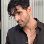 Vivek Dahiya Instagram - Let’s rough it out a bit.. Shot on iPhone by the person who captures me best @divyankatripathidahiya ❤️