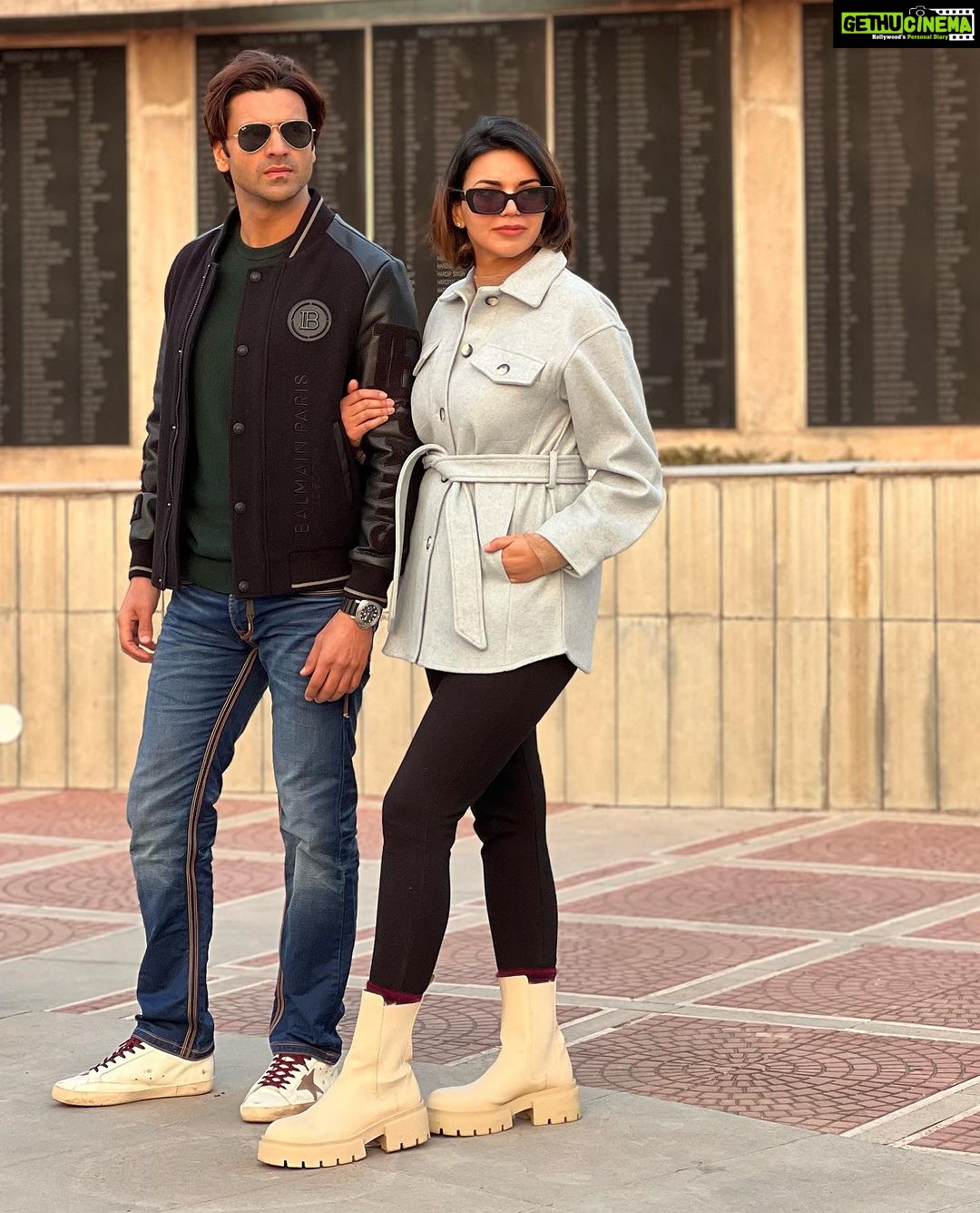 Vivek Dahiya Instagram - Will be forever looking out and rooting for you. Duur huyi toh kya hua, duur nahi hai. Ek hi toh hai @riyadahiya_ Happy Rakhi 👫