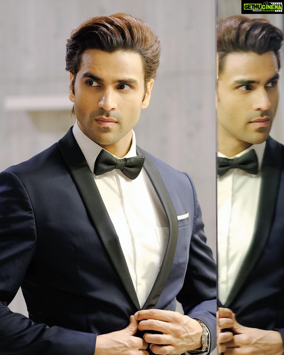 Vivek Dahiya Instagram - Shaken, not stirred 🍸