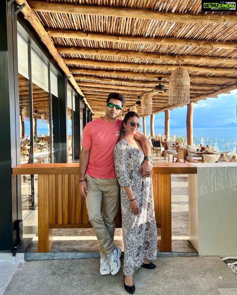 Vivek Dahiya Instagram - In a picture perfect paradise with my one and only. @conradkohsamui #Resort #Travelogue Conrad Koh Samui