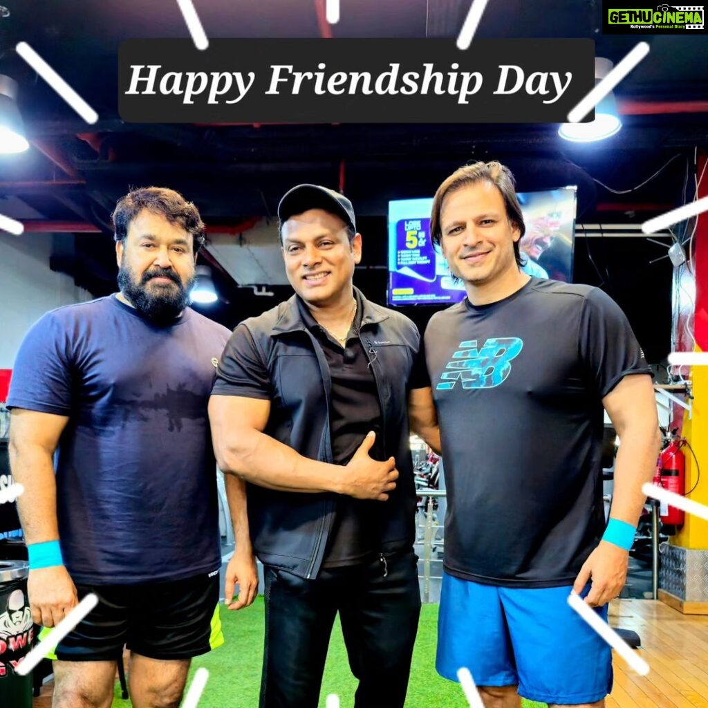 Vivek Oberoi Instagram - Happy Friendship Day #mohanlal #vivekoberoi #bollywood #mollywood #stars PowerGymUAE