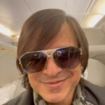 Vivek Oberoi Instagram - I might not be able to watch today’s #india vs #pakistan match live, but all my best wishes from up in the clouds are for our team #bharat 🇮🇳 🙌 Boarding this flight and someone reminded me we’re flying on 9/11 🥶, talk about luck! #cricket #indiavspakistan