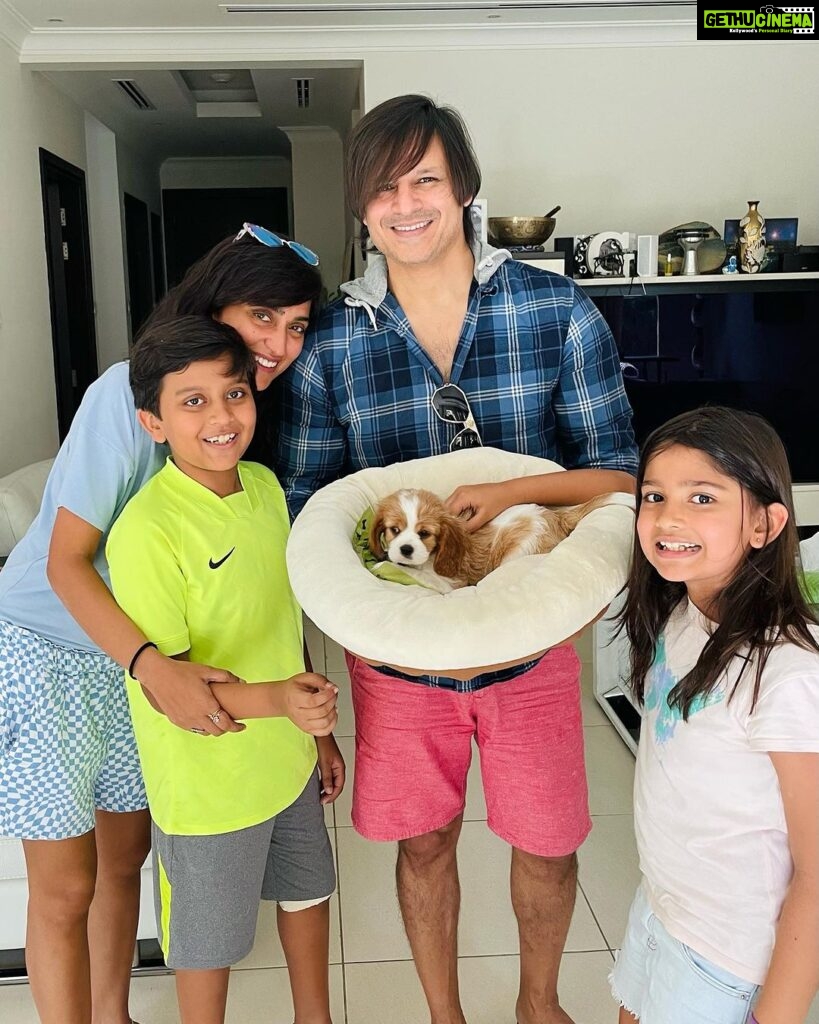 Vivek Oberoi Instagram - Happy #dogday to everyone! 🐶 #internationaldogday is a reminder to everyone on the different roles #dogs play in our lives, from rescuers, to companions, to service animals and even catching hefty criminals. More Paw-r to these bundles of joy!🐾