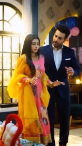 Vivian Dsena Instagram - For all the love for #nehtaj Another bts ♥️ . . . . . . . . #nehtaj #nehmat #twinkle #vivian