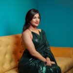 Yaashika Aanand Instagram - 😍😍 1,2,3,4 or 5 ? . Team: @senthilkumaravs @sat_narain @the.portrait.culture @shotsbyuv @srivathsan_vijayaraghavan @jagadhish_raghuraman @blackshadowsfotography Outfit: @f2f_designerboutique @walking_street__official @hafsaaddotcom Makeup and hair: @roopa_ravi_mua @hairtales.by.punithavathy Location: @btl.livemusicbar Edit: BTL - Live Music Bar