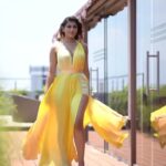 Yaashika Aanand Instagram - Choose ur fav look 💛 or 💚 ? 😍 . . . #trendingreels #yashika #explore #reels