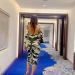 Yaashika Aanand Instagram - The art of eye contact 😌😍 . . . . #random #trendingreels #explorepage #reelsinstagram #ootd #viral