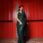 Yaashika Aanand Instagram - 😍😍 1,2,3,4 or 5 ? . Team: @senthilkumaravs @sat_narain @the.portrait.culture @shotsbyuv @srivathsan_vijayaraghavan @jagadhish_raghuraman @blackshadowsfotography Outfit: @f2f_designerboutique @walking_street__official @hafsaaddotcom Makeup and hair: @roopa_ravi_mua @hairtales.by.punithavathy Location: @btl.livemusicbar Edit: BTL - Live Music Bar
