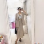 Yogita Bihani Instagram - begin slideshow — Leave No Mirror, Leave No Food. 🍰🤳😌 #photodump #food #mirrorselfie