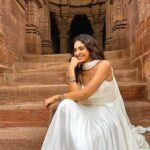 Yogita Bihani Instagram - 🦢🦢🦢 #reels #comingsoon #Jodhpur #Rajasthan