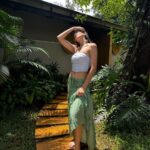 Yogita Bihani Instagram - took a longgg break after I don’t know how long! Nature helps, Nature heals. 🌴🦆🌧️☀️♥️ @ayatana.resorts best best best! 🫶🏻 #august #coorg #nature Ayatana Coorg