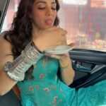 Yogita Bihani Instagram - #BTS from #IshqKaAsar 💖🤌🏻 Seen it yet? link in bio 🫶🏻 @stebinben @ranju.v @hitz.music.official