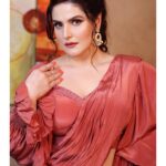 Zareen Khan Instagram – ‘It’s OK if you don’t like me …
Not everyone has good taste !’
Outfit by @kalkifashion
Earrings by @kushalsfashionjewellery
Make up by @bijoyjeet.saikia_makeupartist
Hair by @sameerhairstylist
Styled by @hitendrakapopara
Fashion team @tanyakalraaa @sarinabudathoki
📸 – @sumant_roy_photography
Managed by @piyuushj9
#ZareenKhan