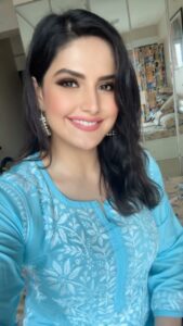 Zareen Khan Instagram - Eid Mubarak to All ❤️

#EidMubarak #EidUlAdha #BakraEid #Reels #ZareenKhan