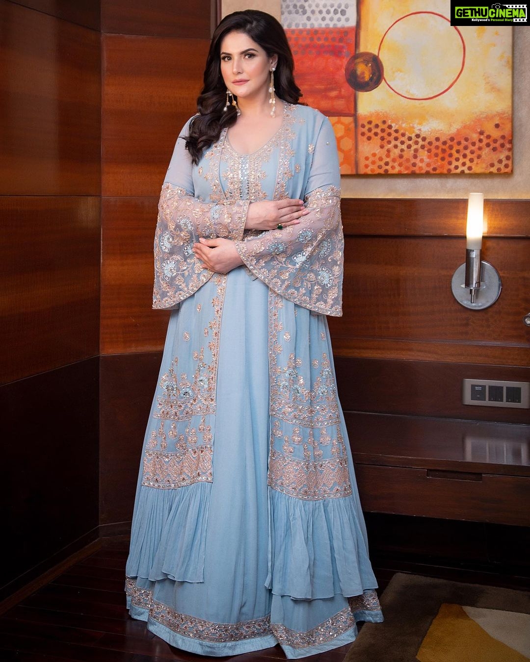 Zareen Khan Instagram - 🦋 Outfit by @seasonsmumbai Earrings by @rubans.in @oakpinionpr Stylist @hitendrakapopara Assistant Stylist @sarinabudathoki Makeup @bijoyjeet.saikia @adityas2014 Hair @sameerhairstylist Videographer @shootwithsurya Edited @tripppytaurus #Reels #Trending #ThrowbackThursday #TbT #ZareenKhan