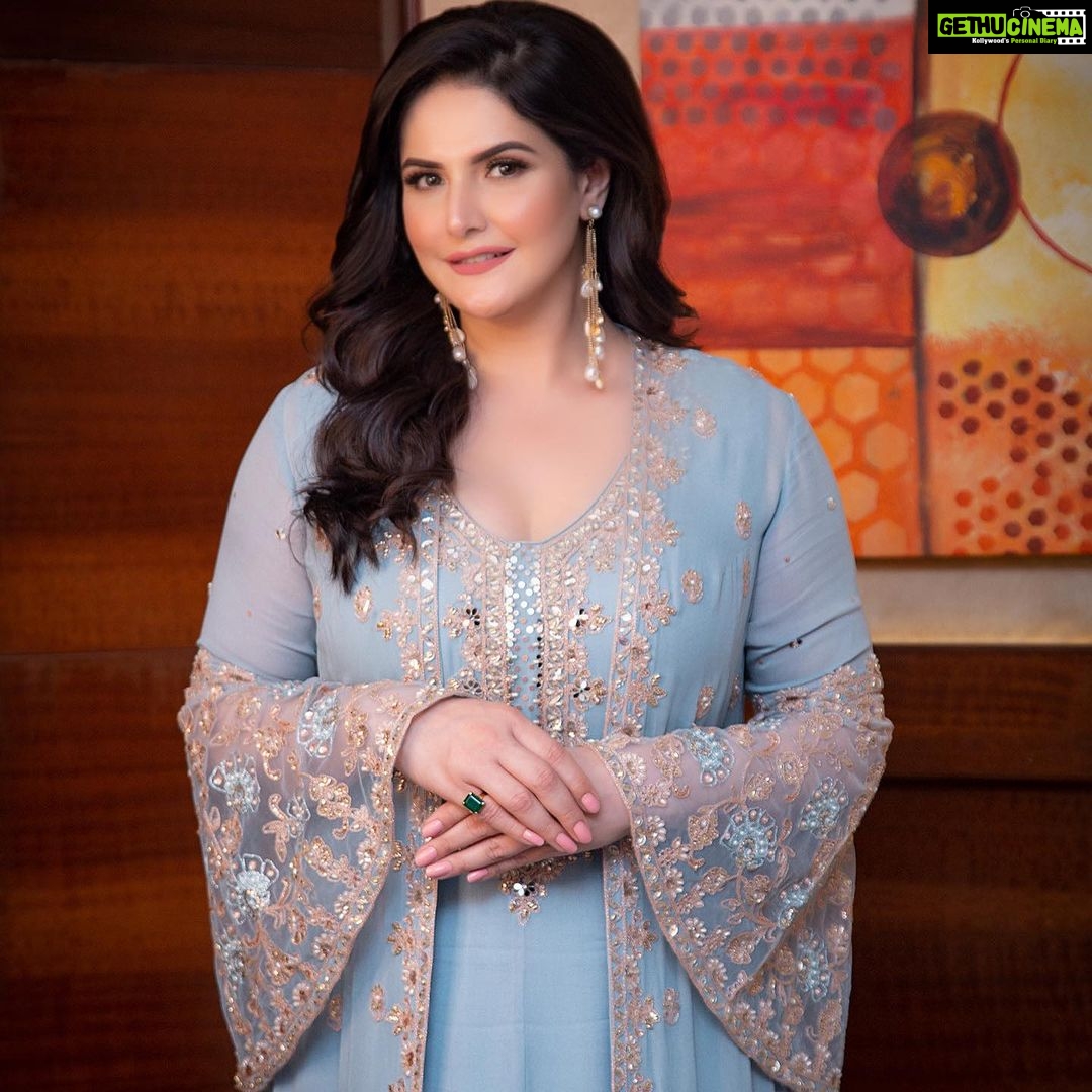 Zareen Khan Instagram - 🦋 Outfit by @seasonsmumbai Earrings by @rubans.in @oakpinionpr Stylist @hitendrakapopara Assistant Stylist @sarinabudathoki Makeup @bijoyjeet.saikia @adityas2014 Hair @sameerhairstylist Videographer @shootwithsurya Edited @tripppytaurus #Reels #Trending #ThrowbackThursday #TbT #ZareenKhan