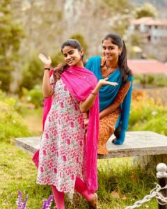 Aadhirai Soundarajan Instagram - Yamuna x Kaveri👭

Yamuna’s Kurti from : @uzhamagal 

#aadhiraisoundararajan #lakshmipriya #yamuna #kaveri #mahanadhi #mahanadhiserial #vijaytv #vijaytelevision #vijaytvserial #sisterlove #sisters #tamilserial #serial