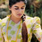 Aadhirai Soundarajan Instagram – Guess Whatttttttt? 

Yamuna’s Outfit From : @dhita.in_ 

#mahanadhi #yamuna #mahanadhiserial #mahanadhivijaytv #tamilserial #tamil #vijaytv #vijaytvserial #vijaytelevision #serial #tamilserialactress #tamilserialmemes #tamilserialactor #vijaytvserials #aadhiraisoundararajan #mahanadhiyamuna #love #thaali #traditional #theyamunacloset Kodaikkanal