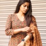 Aadhirai Soundarajan Instagram - #theyamunacloset Cotton Kurti From : @tada_wearhouse VC : @kanaa.photography #aadhiraisoundararajan #yamuna #mahanadhi #mahanati #vijaytvserial #vijaytv #serial #tamilserialactress #tamil #tamilserial #tamilactress #kollywood #kollywoodactress #kurti #chudidar #salwarsuits #salwar Chennai, India