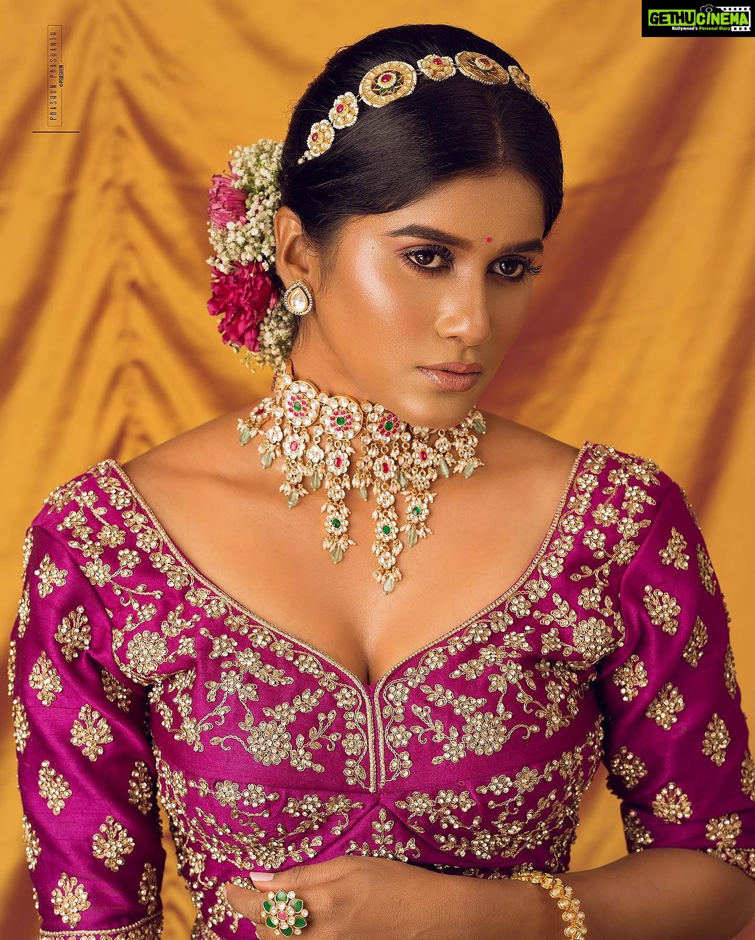 Aadhirai Soundarajan Instagram - @aadhirai_soundararajan , Shot for @jiyamakeupartistry ✨ .. .. Shot by @prachuprashanth @prachuprashanth_team ✨ .. .. Styled by @indu_ig ✨ .. .. Outfits @knotweddinghouse ✨ .. .. Makeup & Hair @jiyamakeupartistry ✨ .. .. Jewellery @fineshinejewels ✨ .. .. #chennaifashion #chennaimodel #she #tribal #experimentalfashion #pastels #tones #gameoftones #prashunprashanthsridhar #raw #prashunprashanth #chennaifashionphotographer #chennaifashionphotography #chennaicommercialphotographer