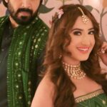 Aalisha Panwar Instagram – ज़ख़्म ख़रीद लाया हूँ इश्क़ के बाज़ार से,
दिल ज़िद कर रहा था की उसे मोहब्बत चाहिए…….
.
.
.
.
.
.
.
.
.
.
.
.
.
.
.
.
.
.

Sukant & Gauri 

@aalishapanwar157 

Keep watching 
#nathkrishnaaurgaurikikahani 

सोमवार से रविवार 
रात 8 बजे 

@dangal_tv_channel 

🎥 @nitinbabuofficial 🤗🤗

#reels #reelsinstagram #reelsindia #reelitfeelit 
#nathgauriaurkrishnakikahani #tvshow #actors #actorslife #character #sukant #gauri #aalishapanwar #ajaysinghchaudhary