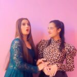 Aalisha Panwar Instagram – Just sister’s thing.. ., 👩‍❤️‍👩🤷🏻‍♀️🤣

#reelitfeelit 
#reelkarofeelkaro 
#onset #bts #sisters #PanwarSisters #justforfun #comedy