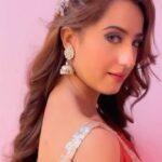 Aalisha Panwar Instagram – Jhumka.. 💓💖

.

.

.

#jhumka #reelkrofeelkro #reelitfeelit #dance #trending #trendingreels #trendingsongs #saturdaymood