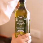 Aalisha Panwar Instagram – My cheat meals are all about indulging while keeping a balanced approach to my overall nutrition. @hamdardfoods Olive Pomace Oil lets me do it with both flavour and some health benefits. It is not only my kitchen’s best friend but a lighter and tastier option too.
Order Now
Big Basket | Blinkit | Amazon | Flipkart
#Hamdard #HamdardOlivePomaceOil #HealthKaVaada #IndianCooking #Rasoi #PotatoCheeseBowls #EdidbleOIl #FryingOil #NonStickyOil #HealthyOil #HealthyFood #PomaceOil #OliveOil #Healthy #Lifestyle #HealthyFood #Omega3 #Olive #Light #Antioxidants #VitaminE #VitaminK #HealthyLiving #Tasty #CookingOil #Oil #GuiltFreeFood