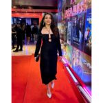 Aanchal Munjal Instagram - Congratulations Applause Entertainment for completing 5 beautiful years. Glad to be an Applause fam! 💛🌙 @sameern @segaldeepak @applausesocial . . . . . . #ApplauseEntertainment #AnchalSingh #Undekhi #Celebration #lookoftheday #ootd #fashiondiaries #Event #Glam #nightlights Taj Lands End, Mumbai