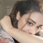 Aanchal Munjal Instagram - I am my Coffee date for today 💌☕️ #homediaries (Ps- this was just before I got my fever. Tbh, today I'm in my pyjamas, in bed & still feel cute🥰) #Mondaymorning #Coffeetime #AnchalSingh #reelsinstagram #fun #LiveLaughLove #reelskarofeelkaro #Selflove #Positivevibes