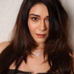 Aanchal Munjal Instagram - Too glam to give a damn! 😉 #AnchalSingh #Glam #Lookbook #Stylefile #Life #love #happy #instalook